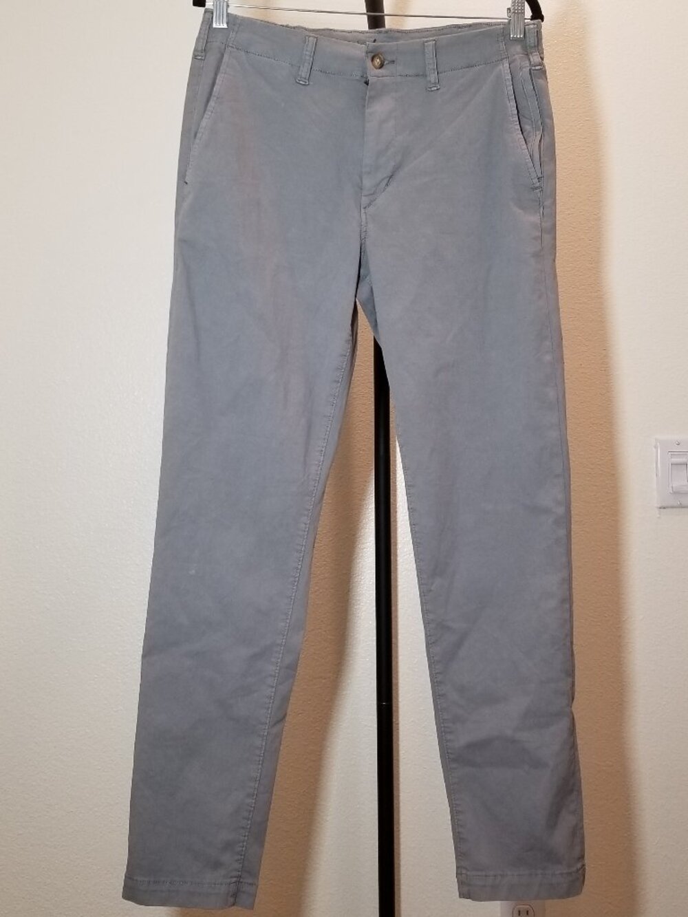 American Eagle Tech Twill Men 31x32 Gray Chino Beach Street Outdoor City NWOT‎